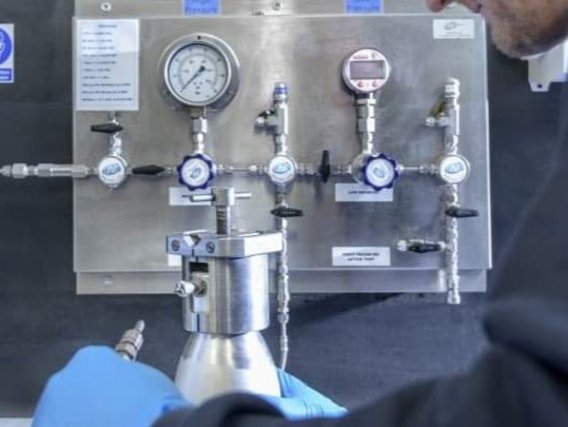 Pneumatska tlačna proba – opasnosti i sigurnosni zahtjevi
