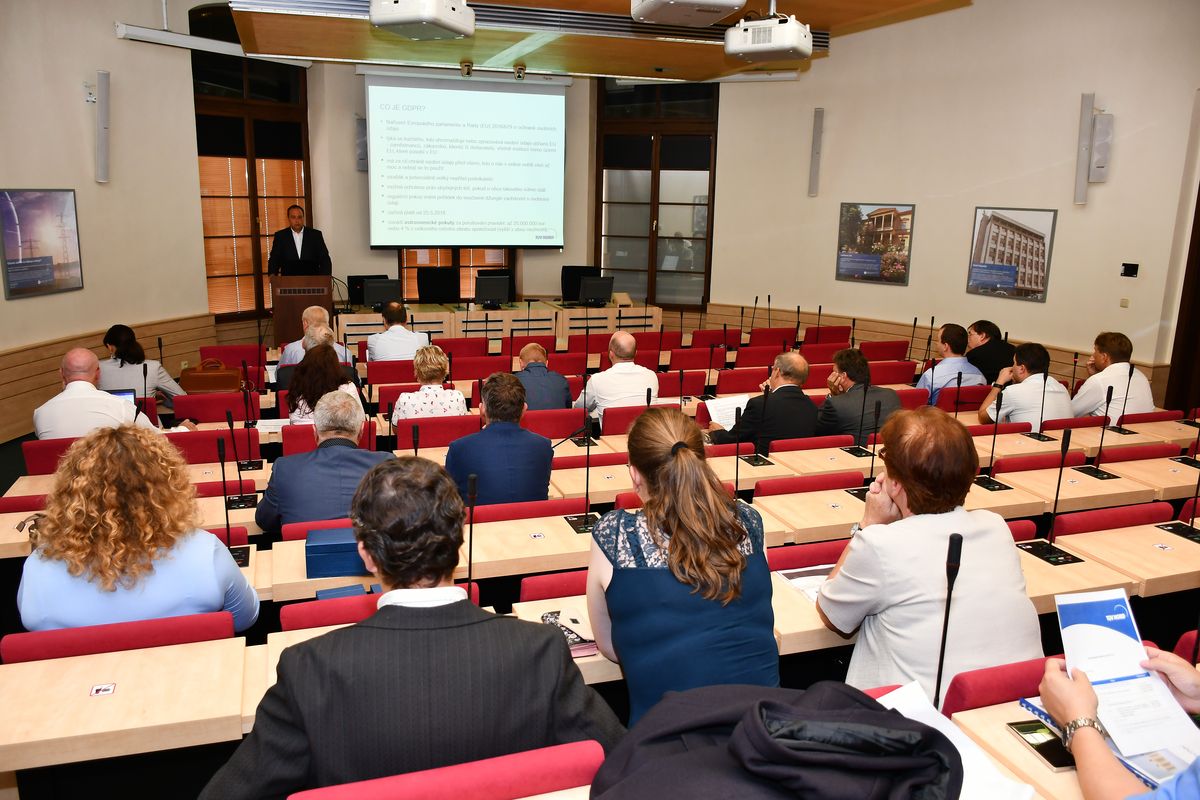 Odborný program v Konferenčním sále zámku Liblice